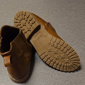 Sonoma Tan Leather Ankle Boots